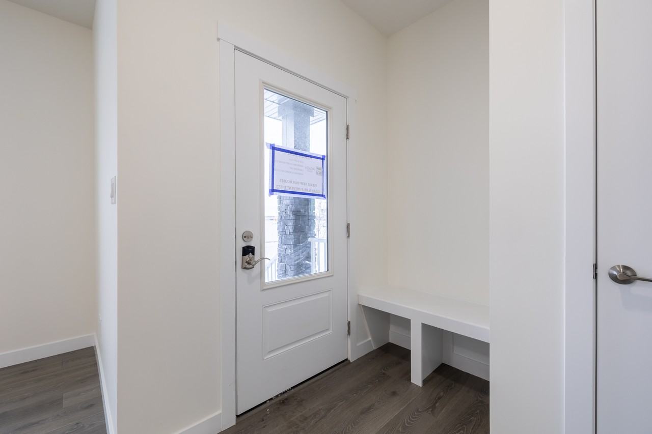 9823 107 St - Photo 3 of 50