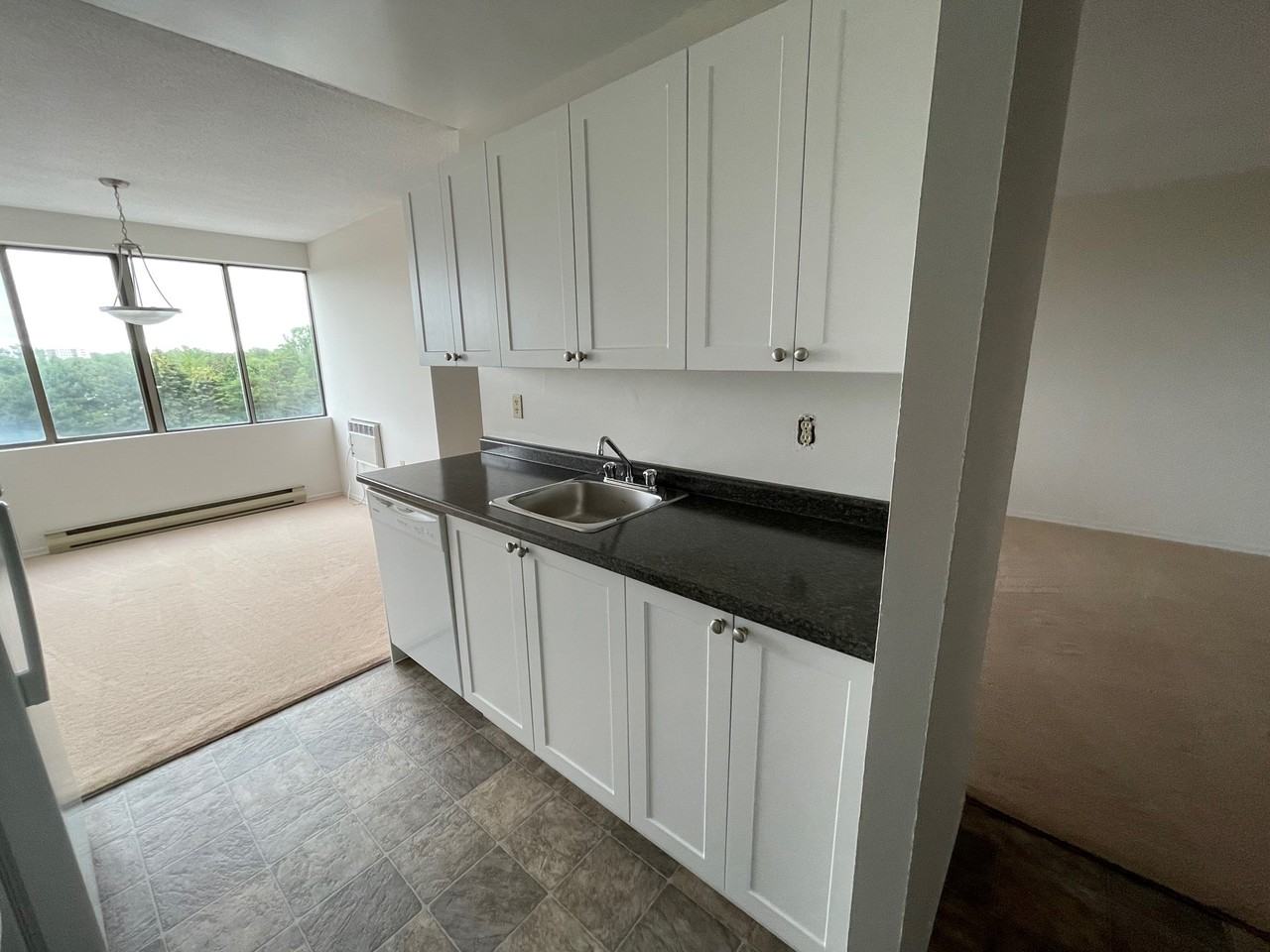 Highview Glen - Photo 2 of 9