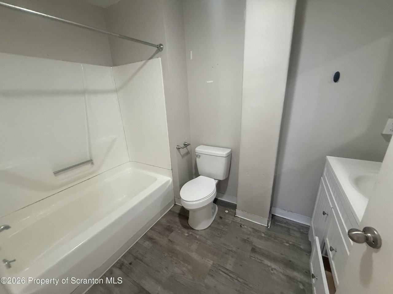 102 Delaware Ave Apt 2c - Photo 6 of 6
