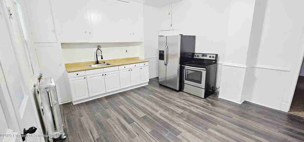 128 S Rebecca Ave - Photo 7 of 24