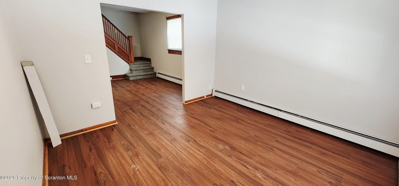 531 Morgan St - Photo 2 of 16