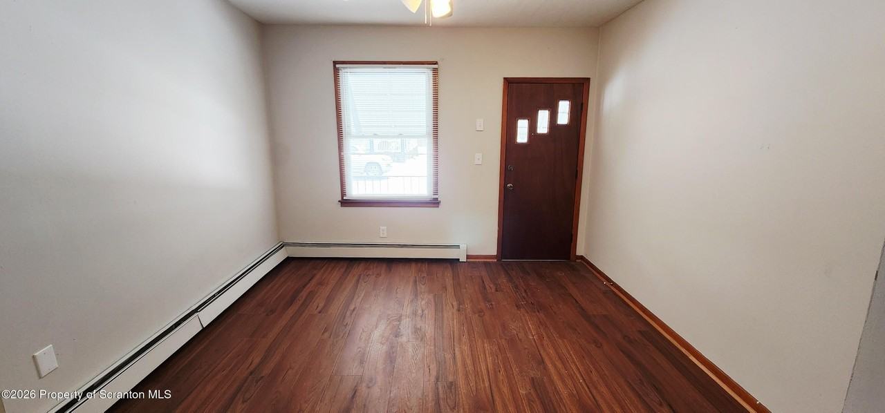 531 Morgan St - Photo 3 of 16