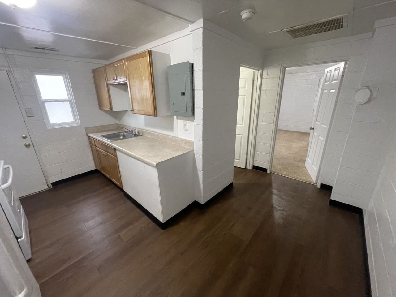 820 1/2 Coleman St - Photo 2 of 10