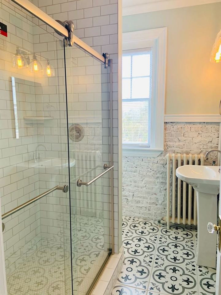 904 W Market St - Photo 2 of 9