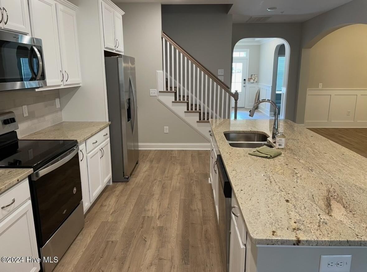 75 Winged Foot Rd - Photo 2 of 15