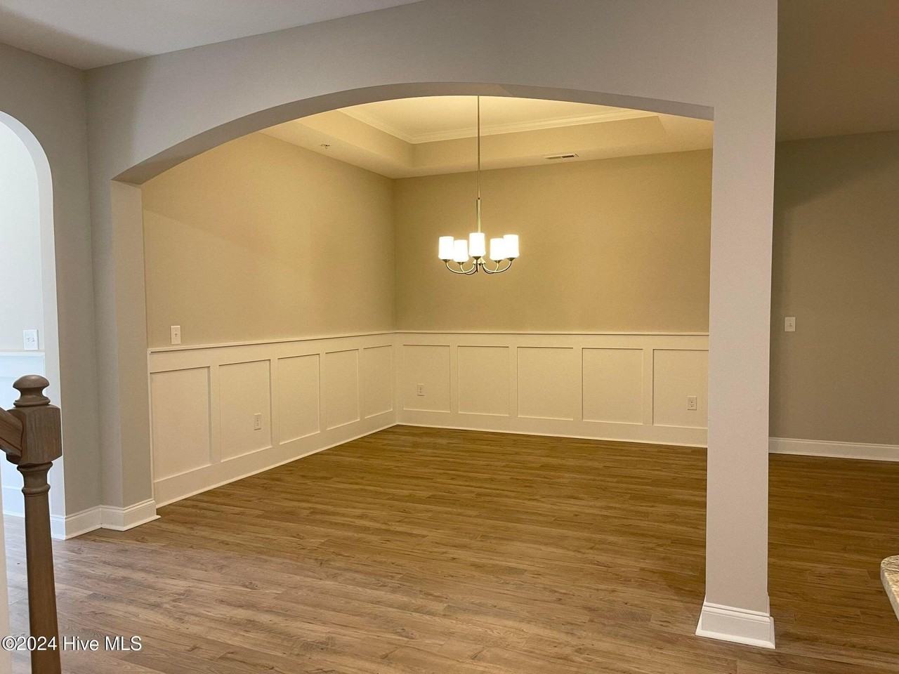 75 Winged Foot Rd - Photo 4 of 15