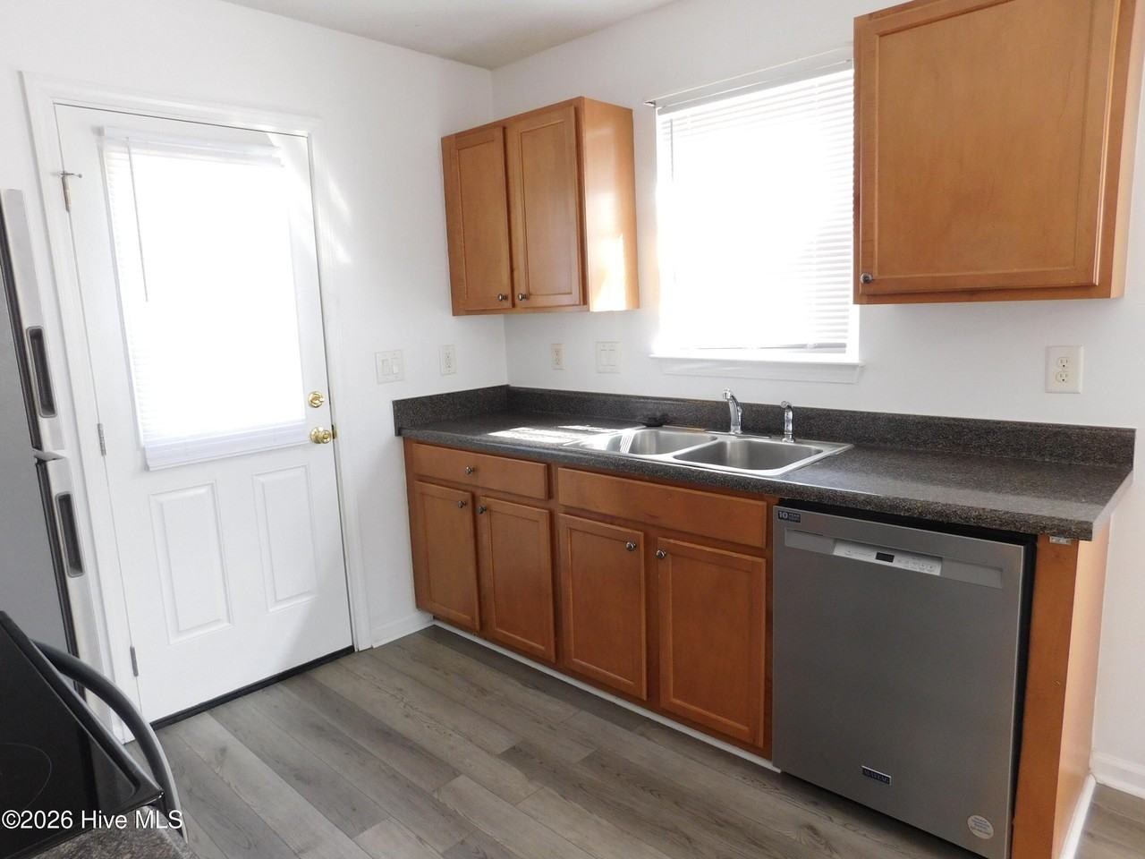 1338 Hunters Rd #A - Photo 6 of 18