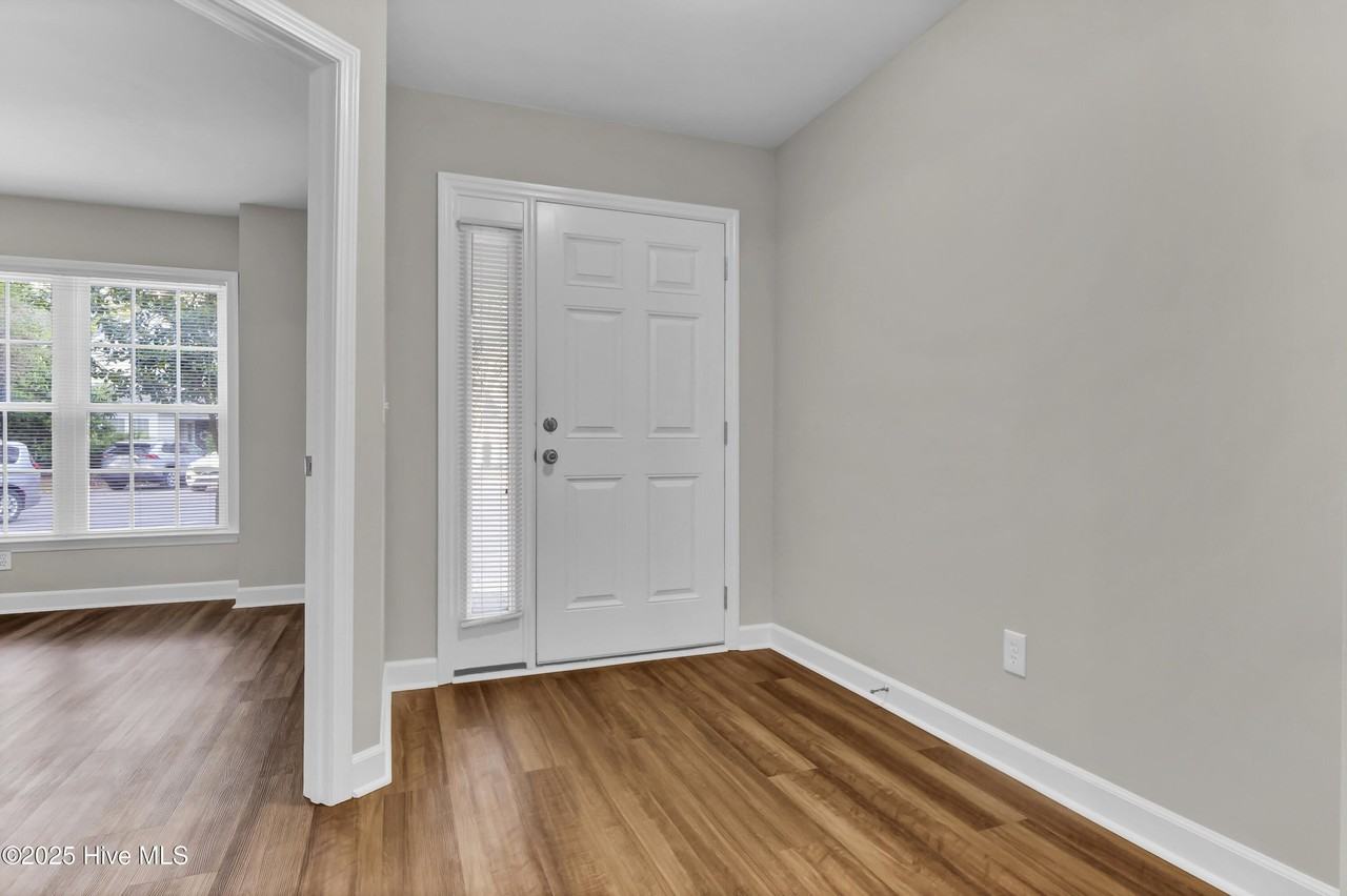 6211 Wrightsville Ave Apt 134 - Photo 4 of 36