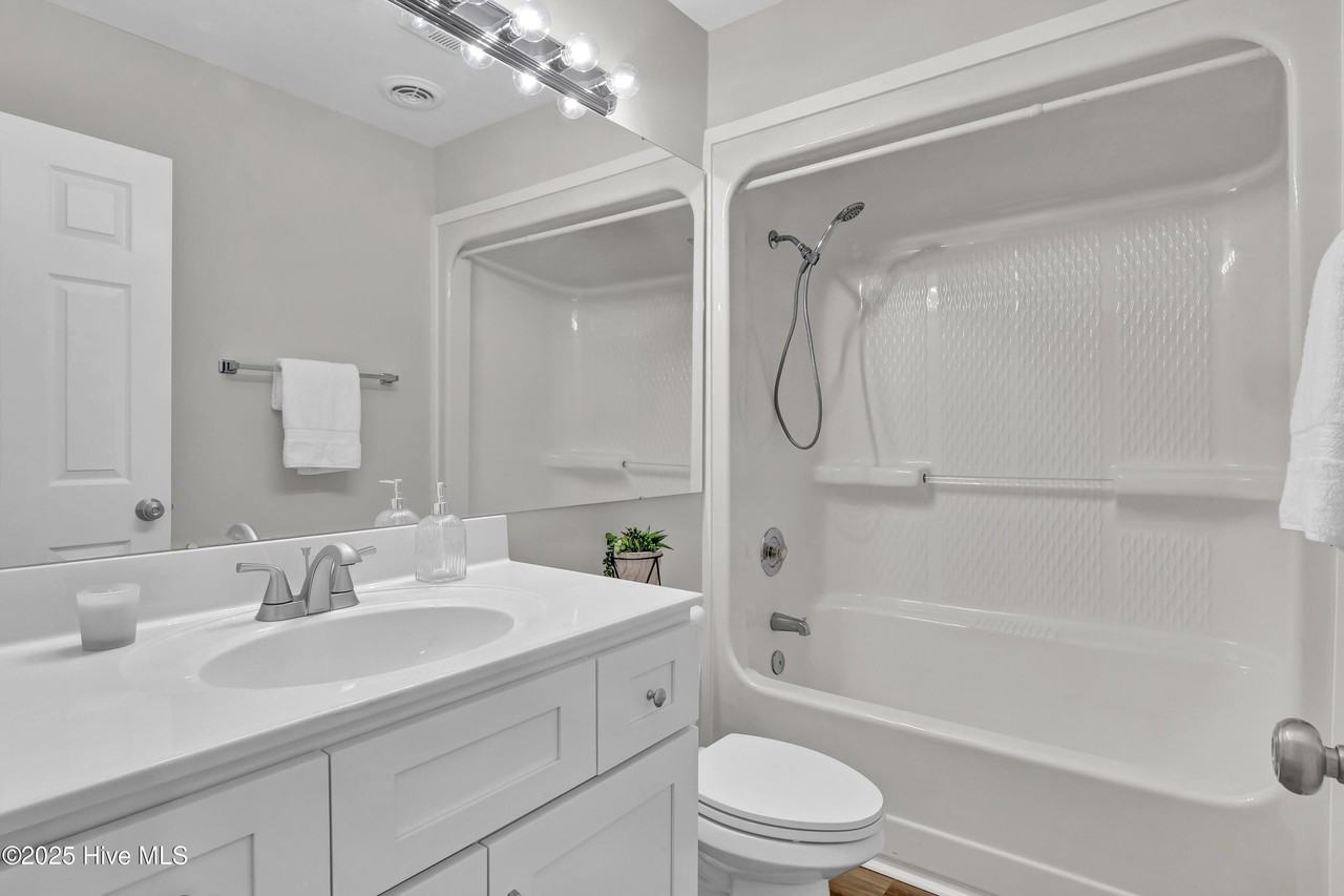 6211 Wrightsville Ave Apt 134 - Photo 7 of 36