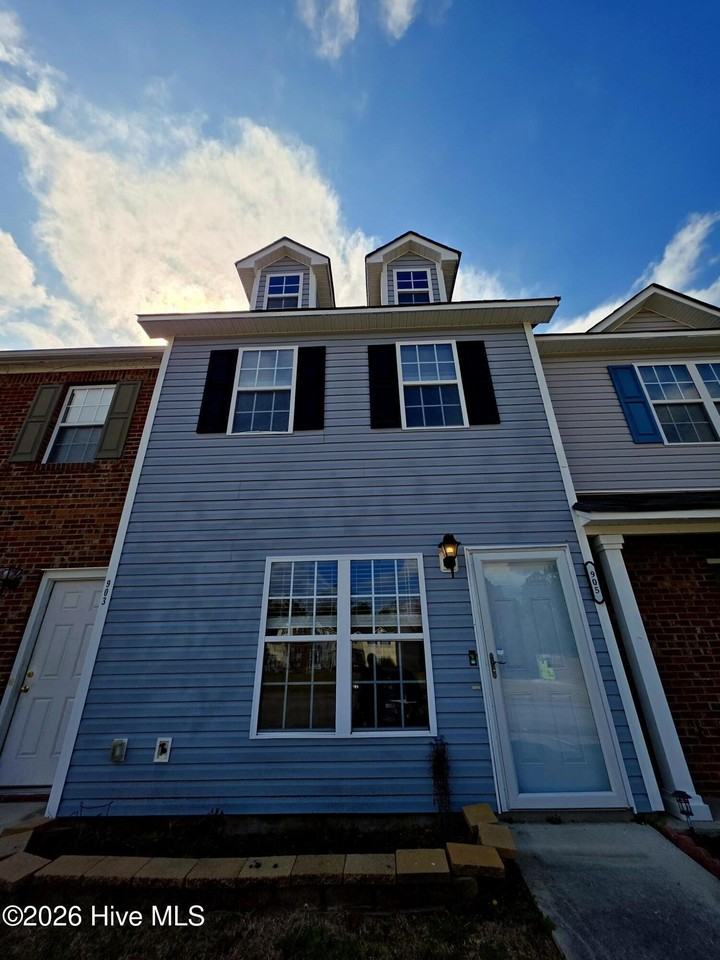 905 Timberlake Trl - Photo 2 of 18