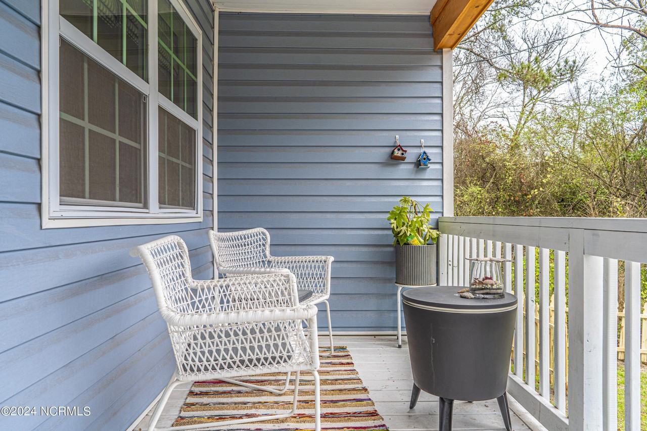 595 Midway Rd - Photo 2 of 18