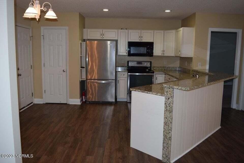 224 Shellbank Dr - Photo 5 of 20