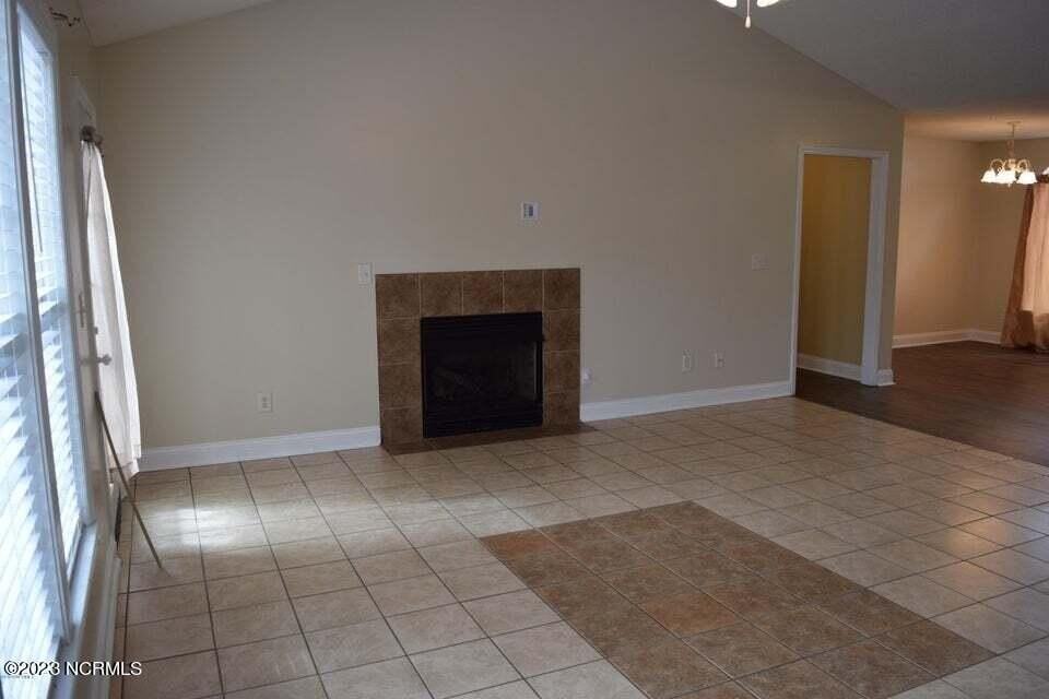 224 Shellbank Dr - Photo 7 of 20