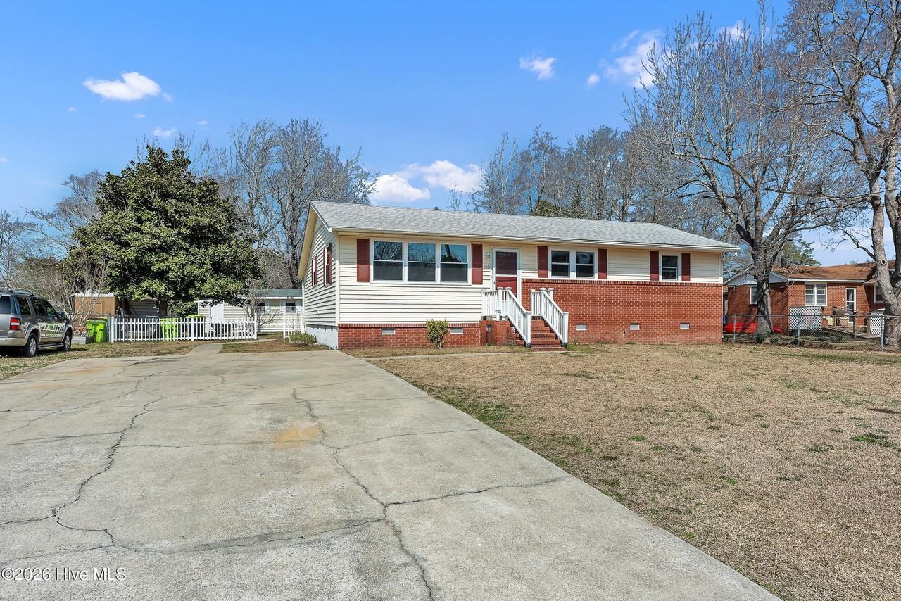 306 S Glancy St - Photo 4 of 41