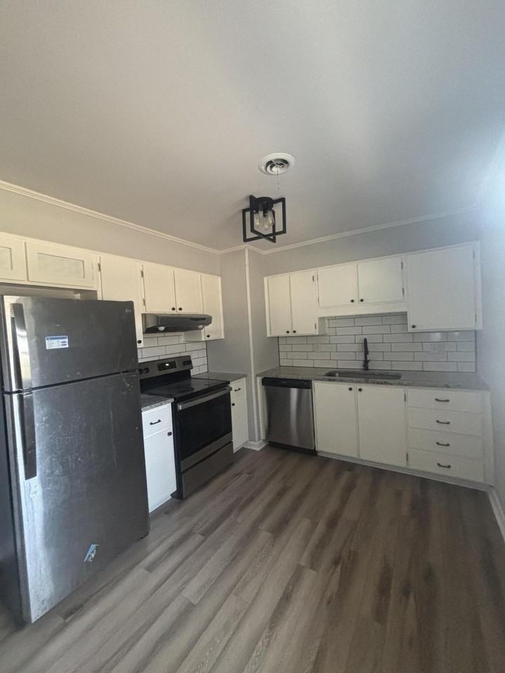 2617 Drayton Dr - Photo 7 of 20