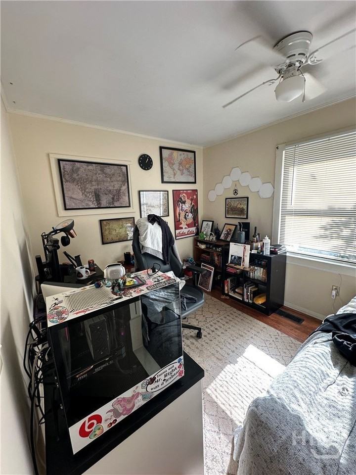 175 Habersham Way - Photo 4 of 12