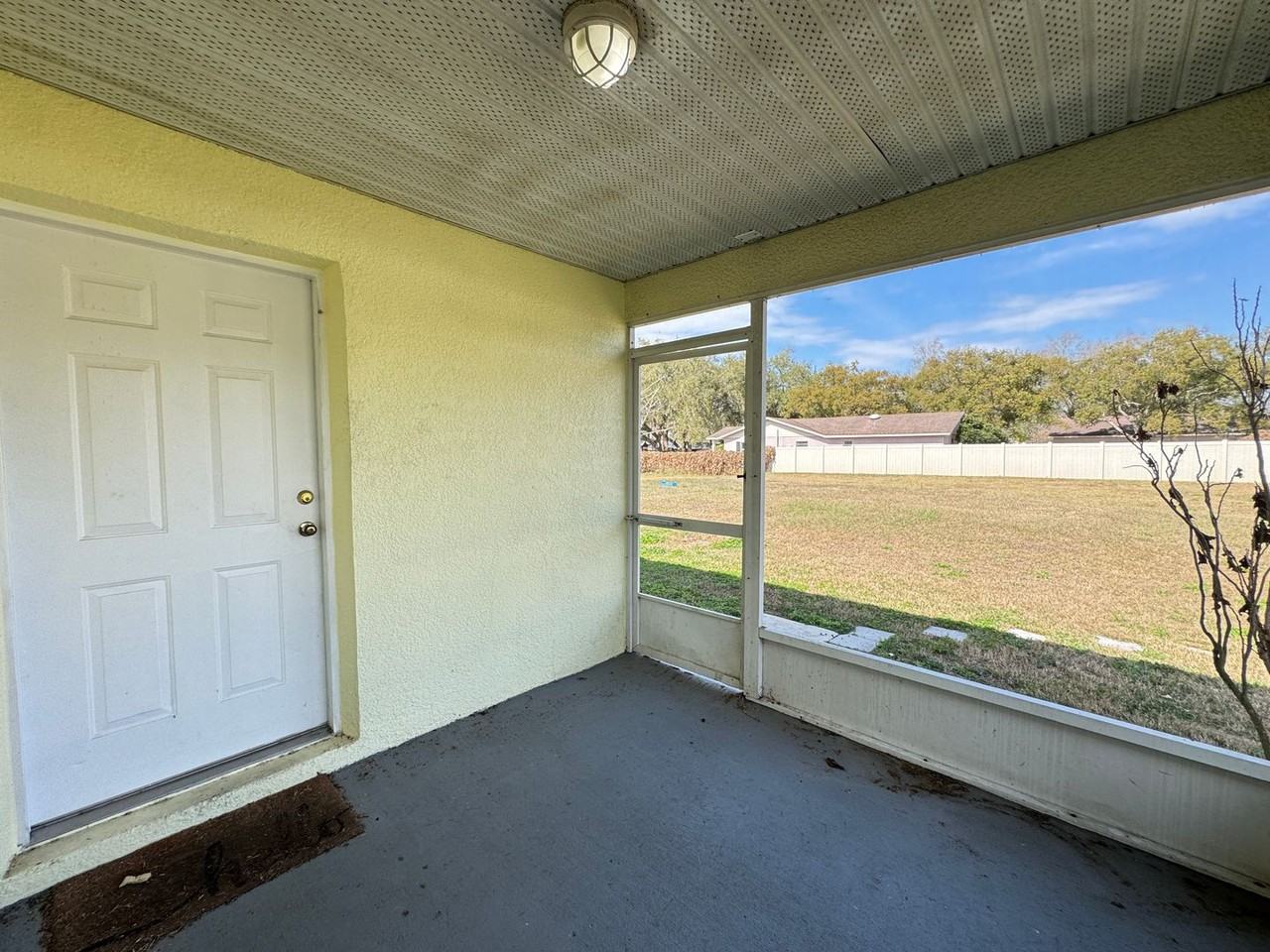 817 Eastern Ave - Photo 4 of 39