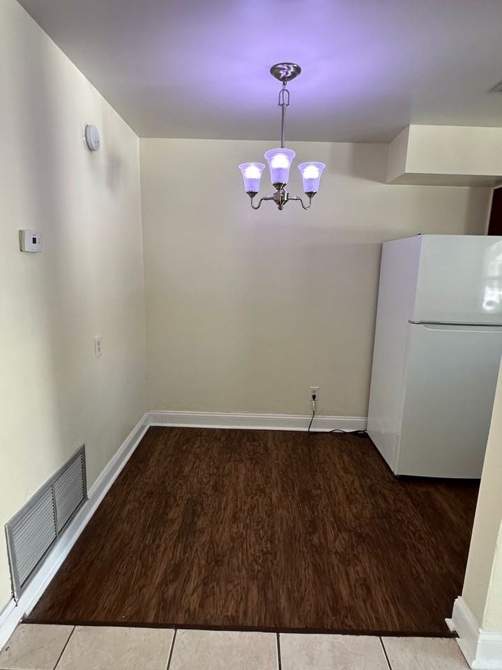 500 75th Ave N - Photo 5 of 17