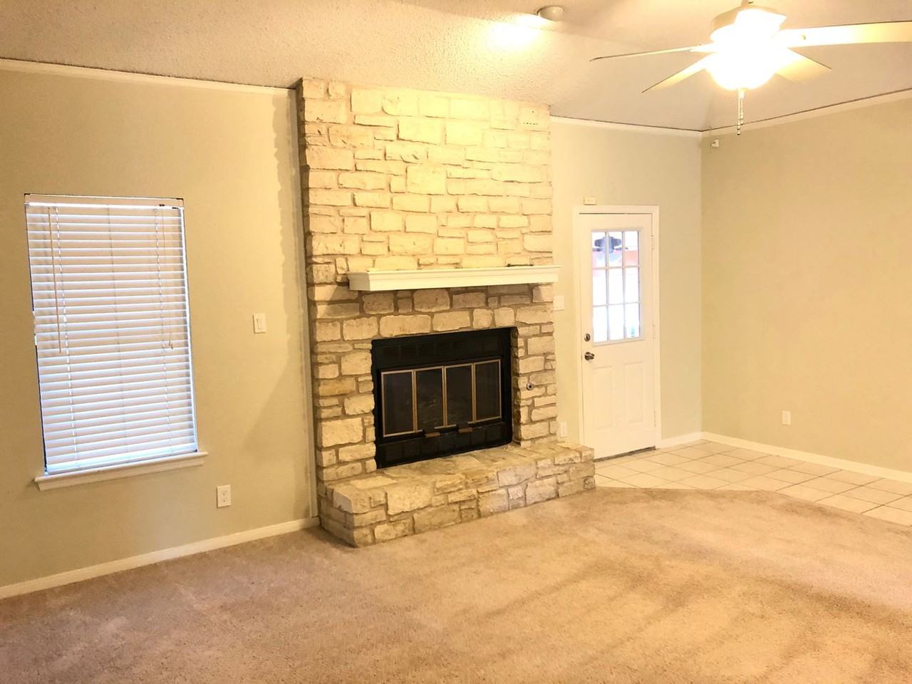 11403 Oak Knoll Dr - Photo 6 of 14