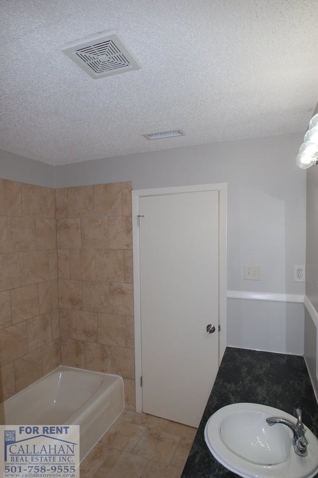 3013 Sharon Rd - Photo 6 of 29