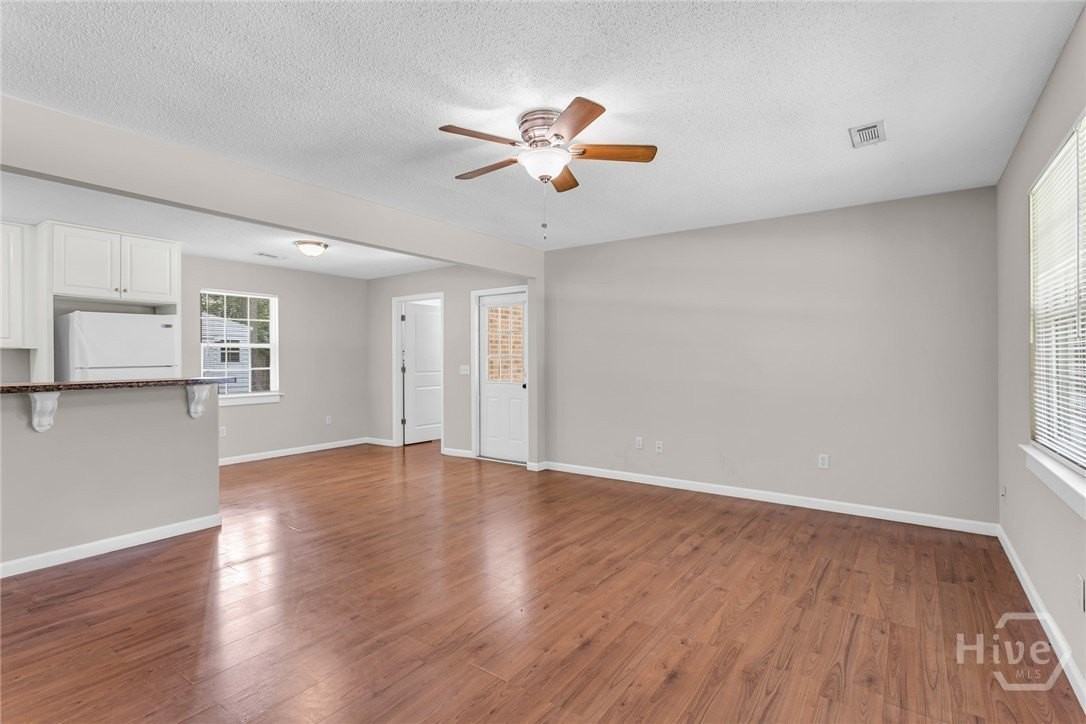 226 Egret Cir - Photo 4 of 25