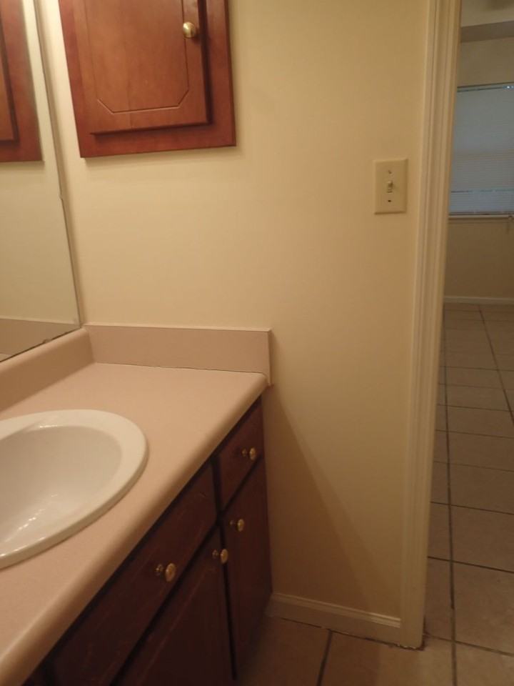 3905 Heatherwoods Dr - Photo 7 of 21