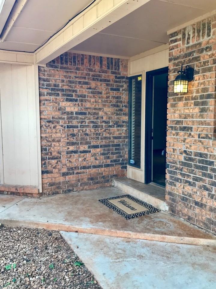 4340 Foxglove Ln - Photo 2 of 19