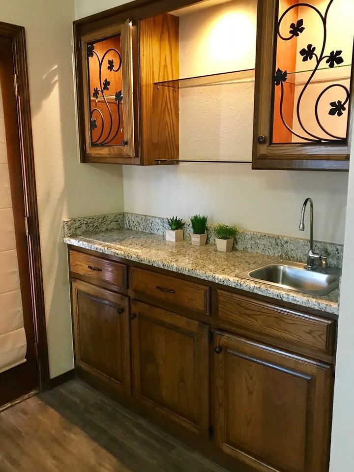 4340 Foxglove Ln - Photo 6 of 19