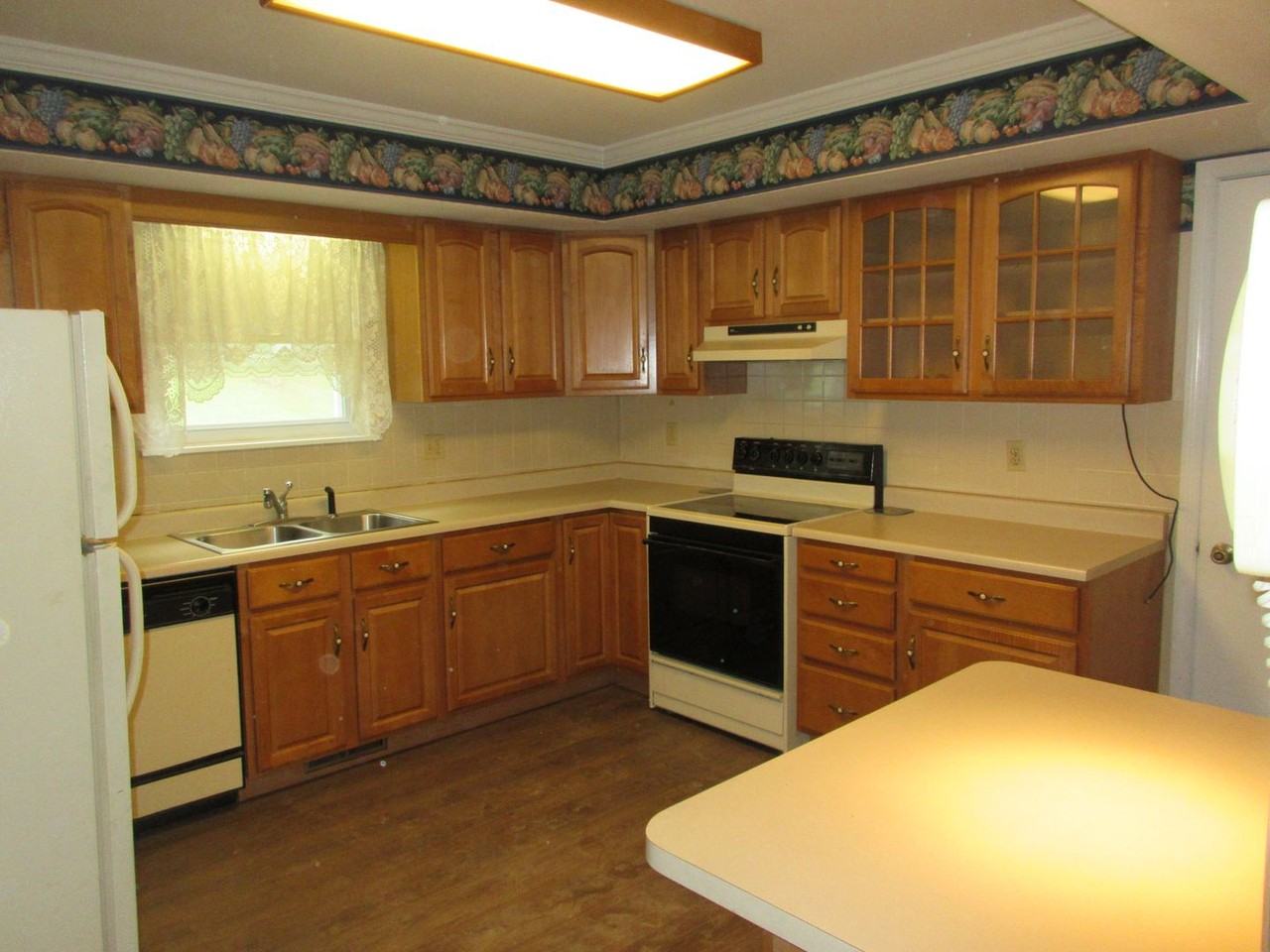 65 Willowbrook Dr - Photo 3 of 32