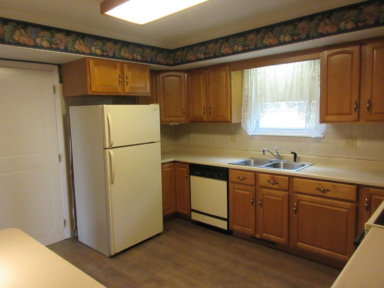 65 Willowbrook Dr - Photo 4 of 32