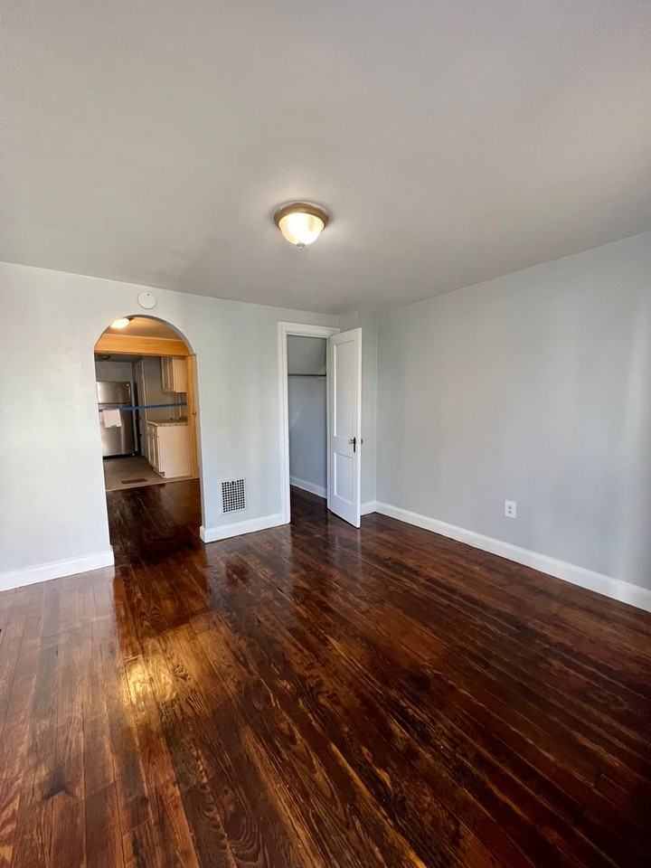 36 Hazel St - Photo 2 of 13