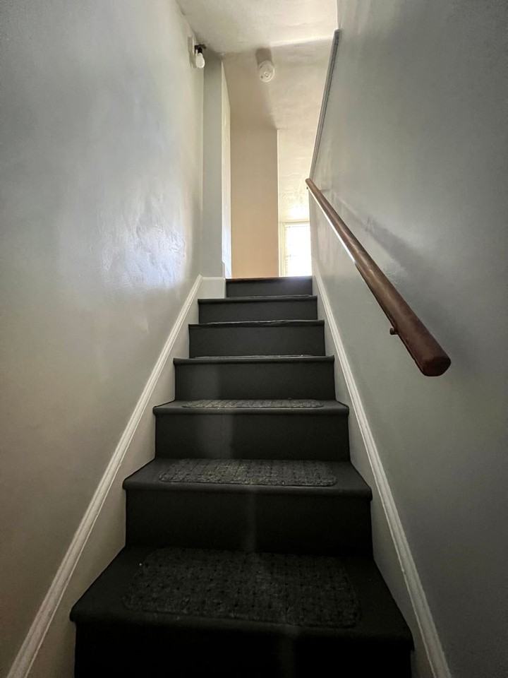 36 Hazel St - Photo 7 of 13