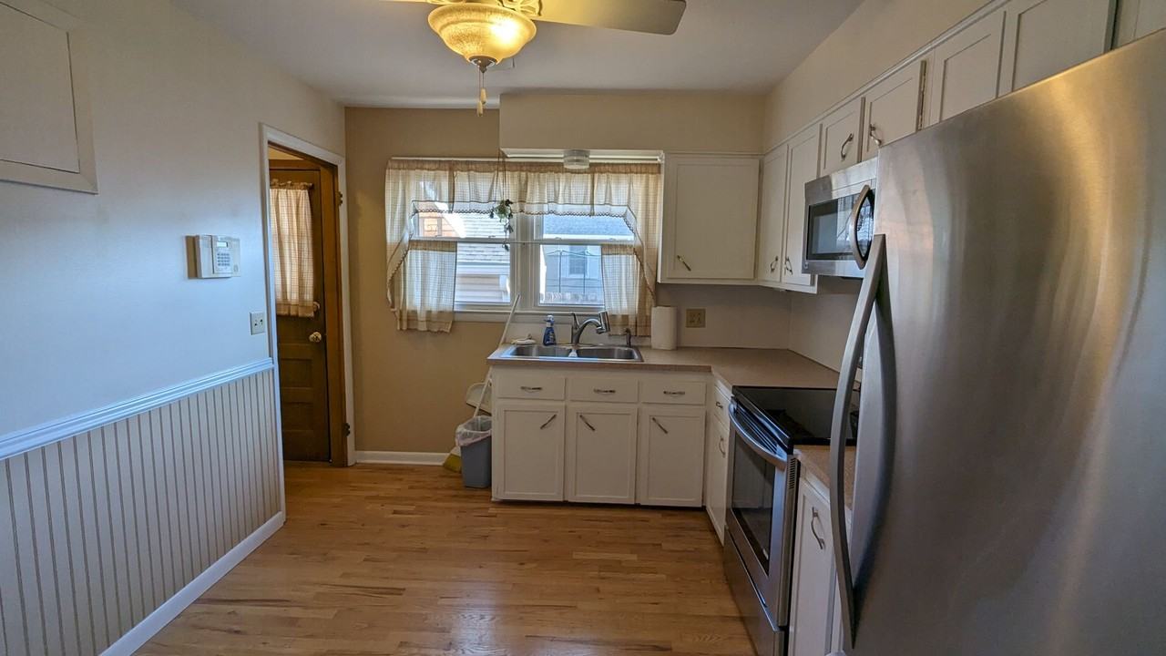 2812 4th Ave - Photo 4 of 11