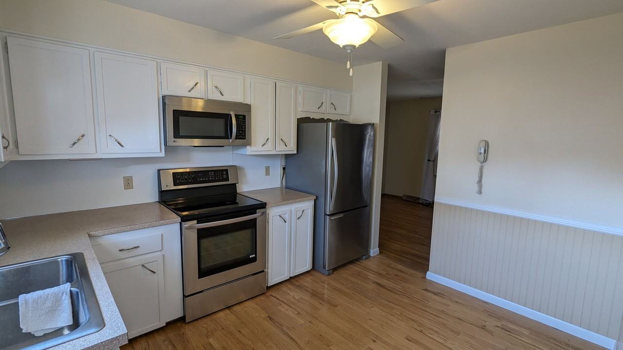 2812 4th Ave - Photo 5 of 11