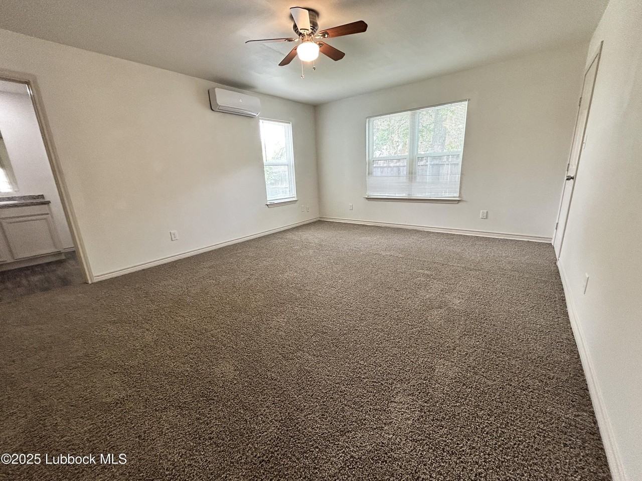 1912 21st St - Photo 6 of 9