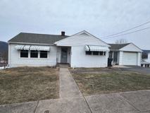 209 Burnside St - Photo 1 of 1