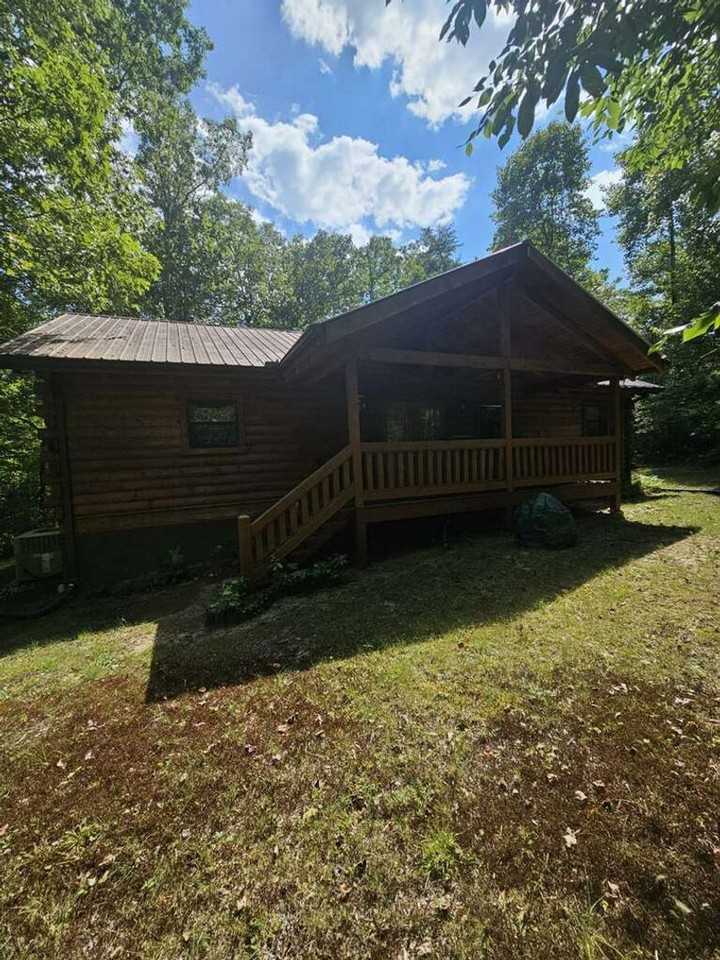 376 E Cove Rd - Photo 2 of 25