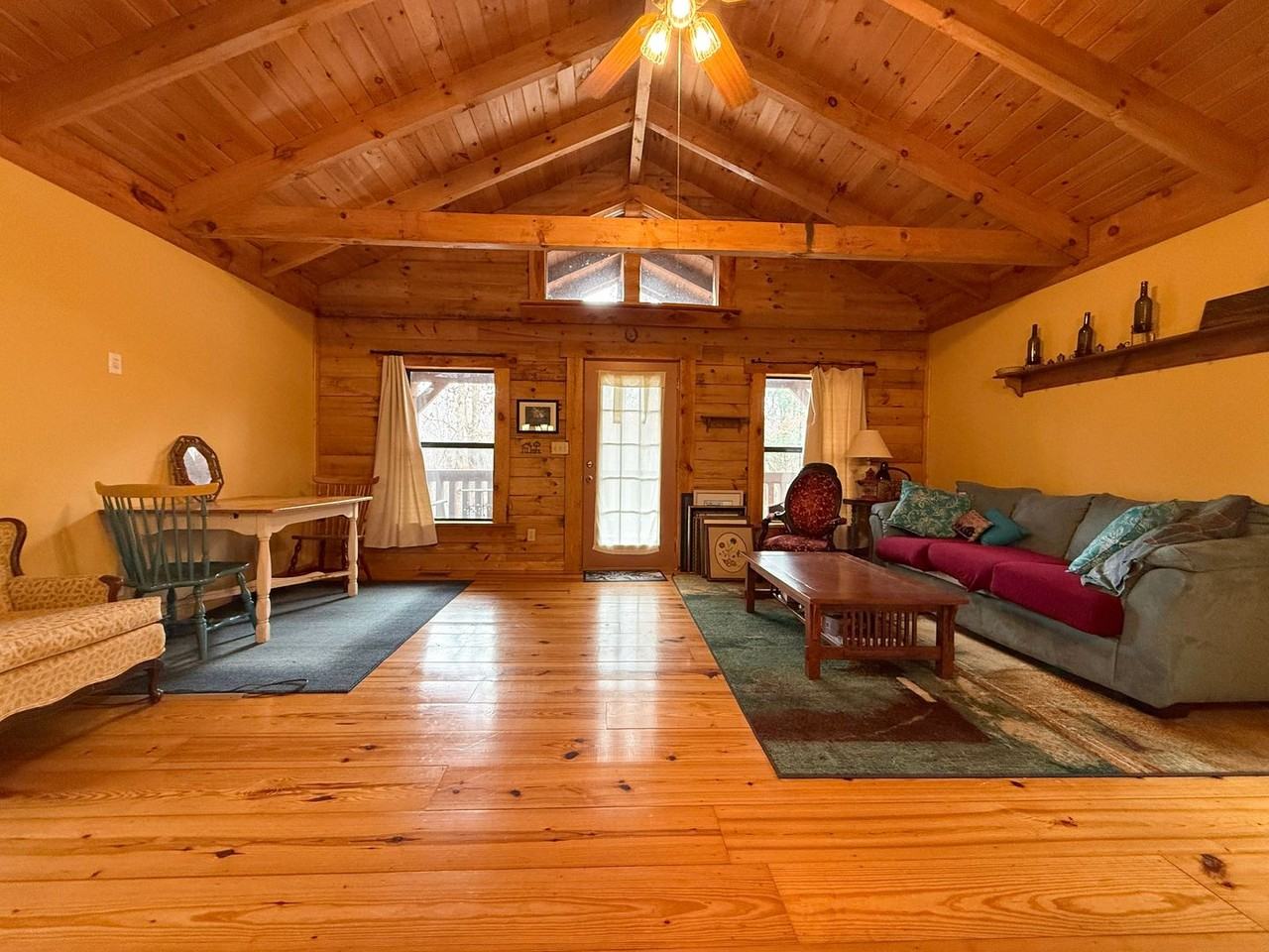 376 E Cove Rd - Photo 6 of 25