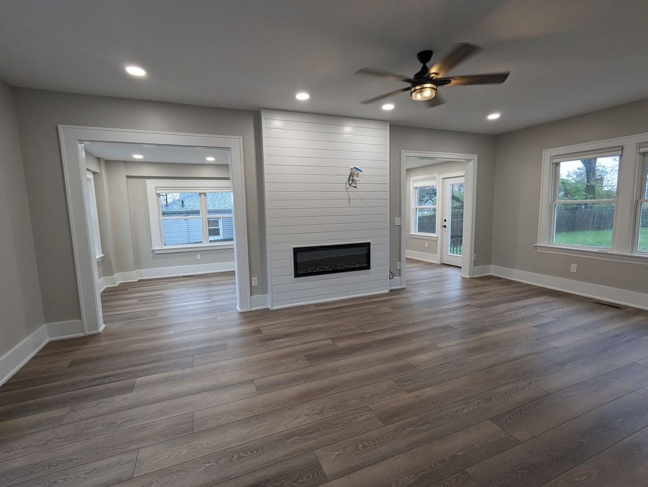 2942 Cortelyou Pl - Photo 6 of 14