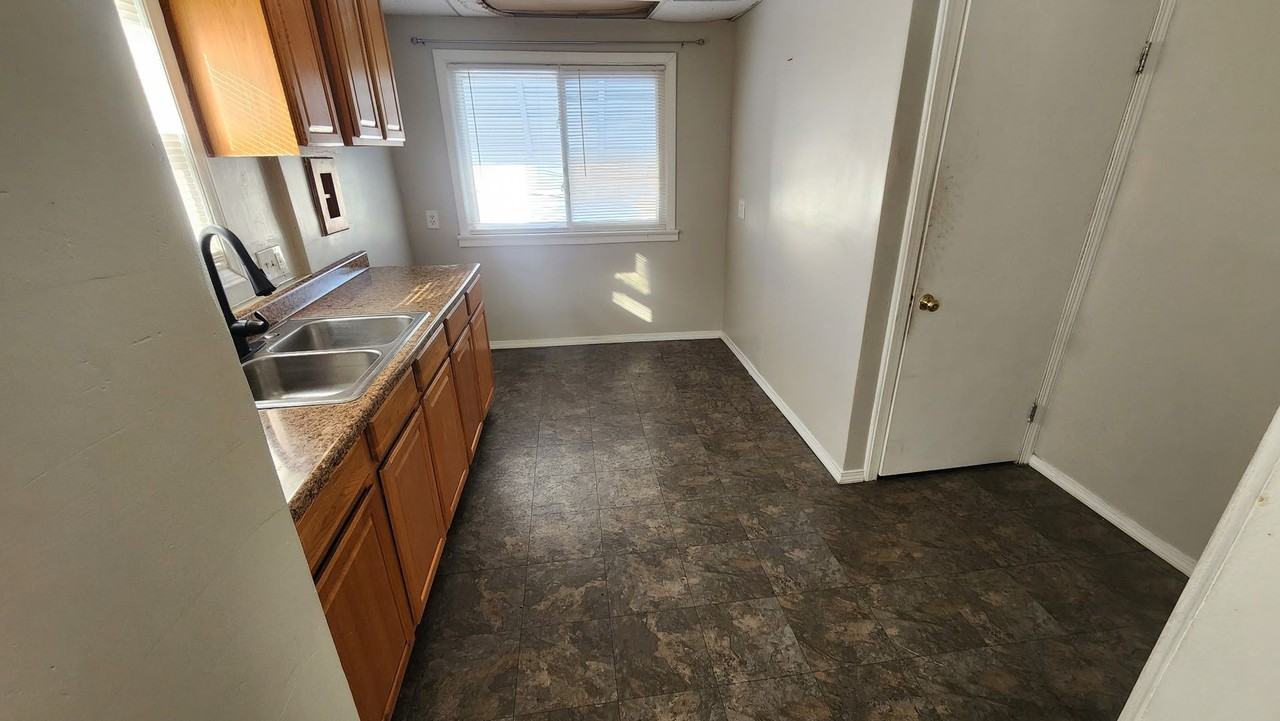 3439 Jeannette Ave - Photo 4 of 15