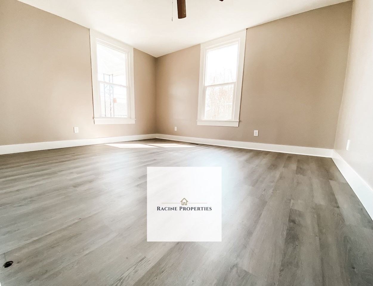 123 N Livingston St - Photo 4 of 12