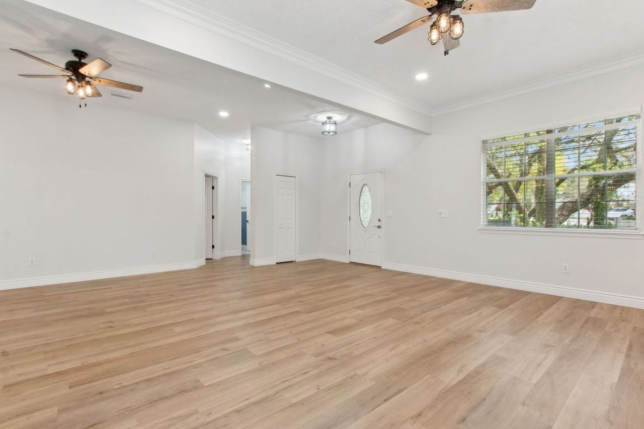 2805 Magnolia Woods Ct - Photo 5 of 34