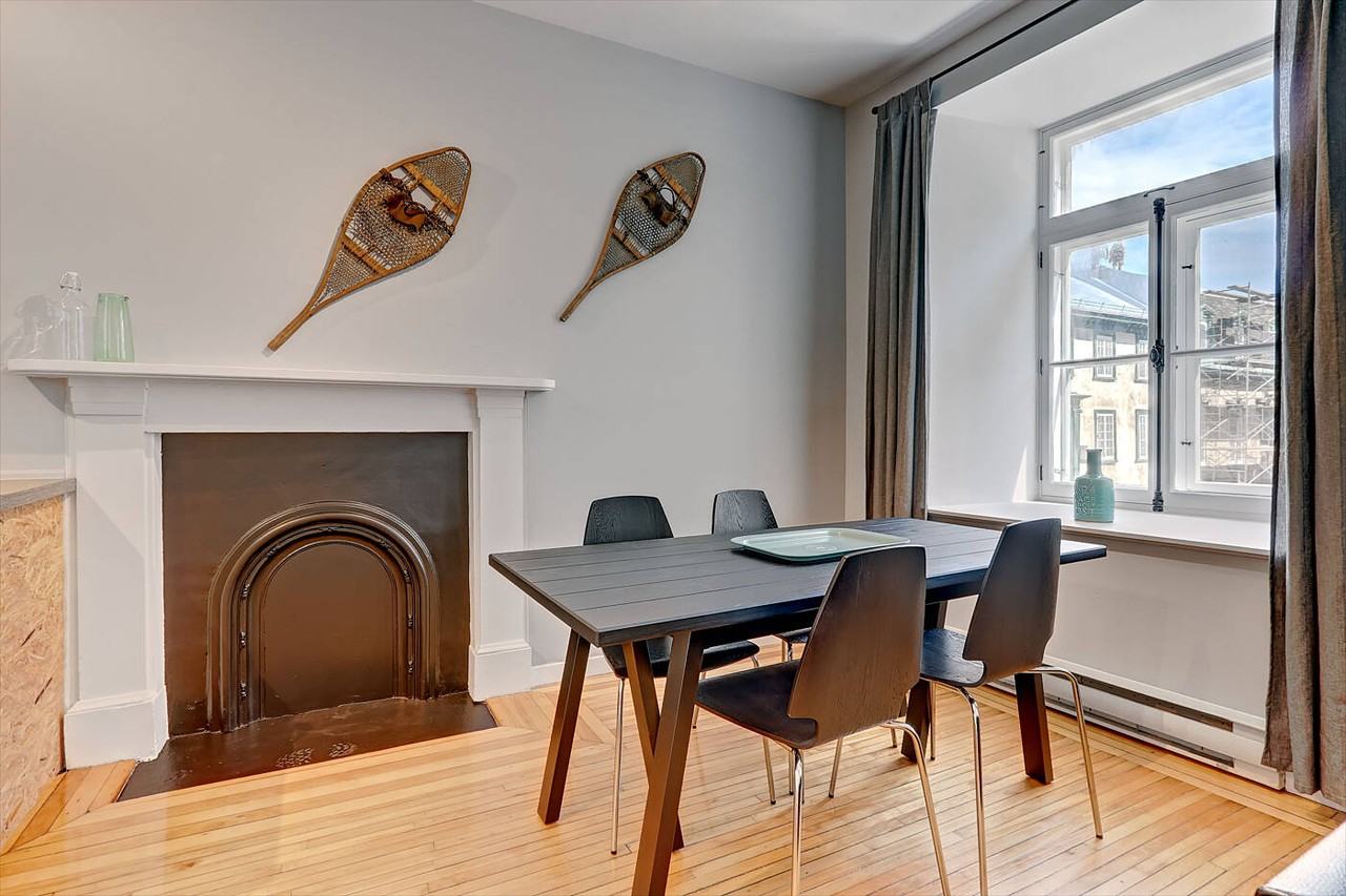 131 Rue Sainte-Anne #3 - Photo 2 of 12