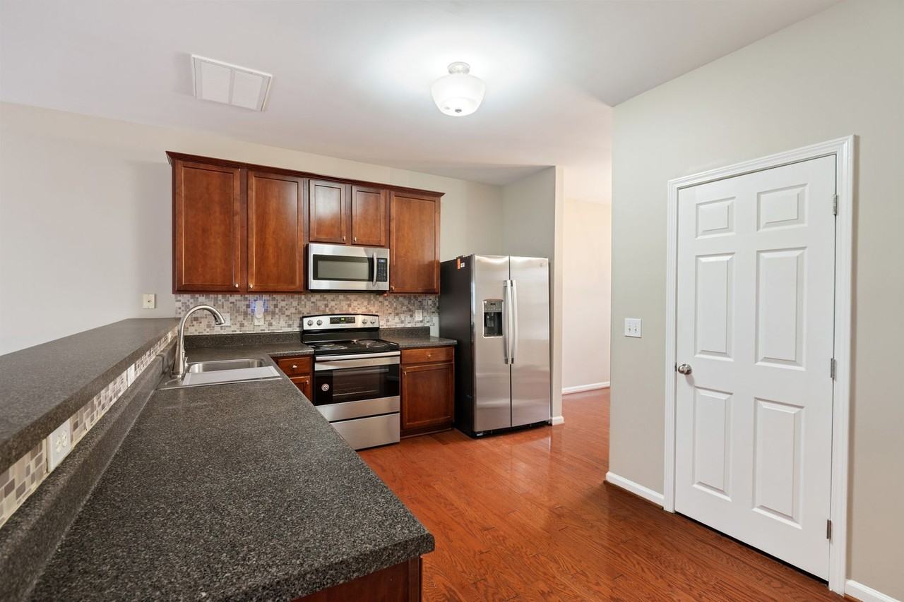 1725 Tw Alexander Dr - Photo 6 of 23