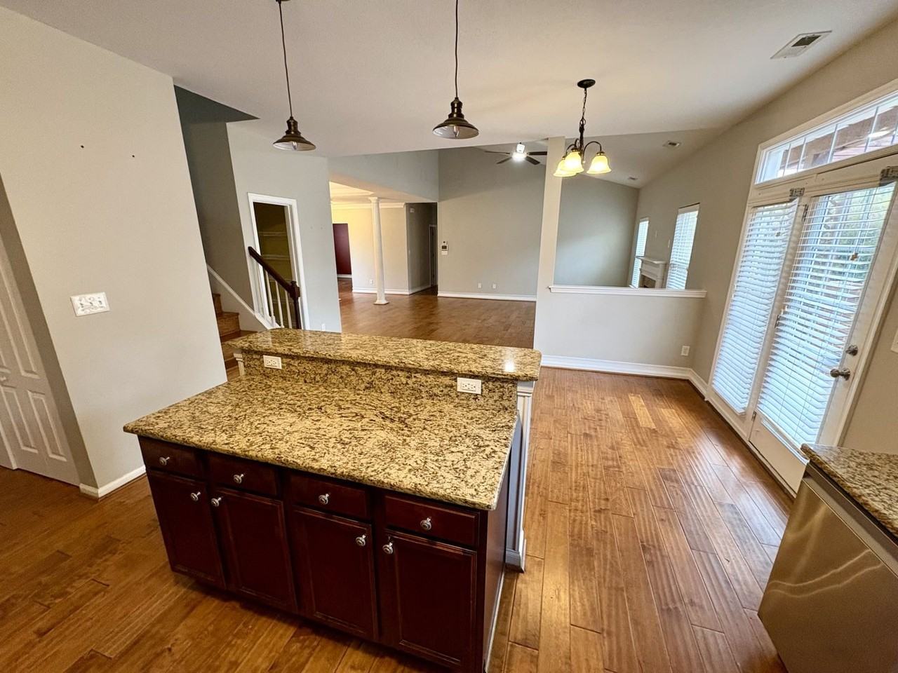 6025 Mainsail Ln - Photo 6 of 43