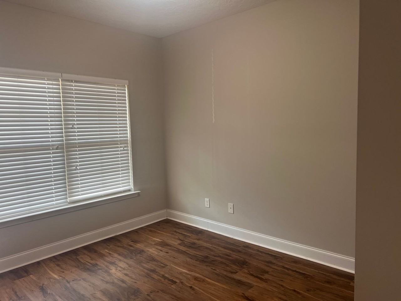 8033 High Vista Ln - Photo 3 of 8