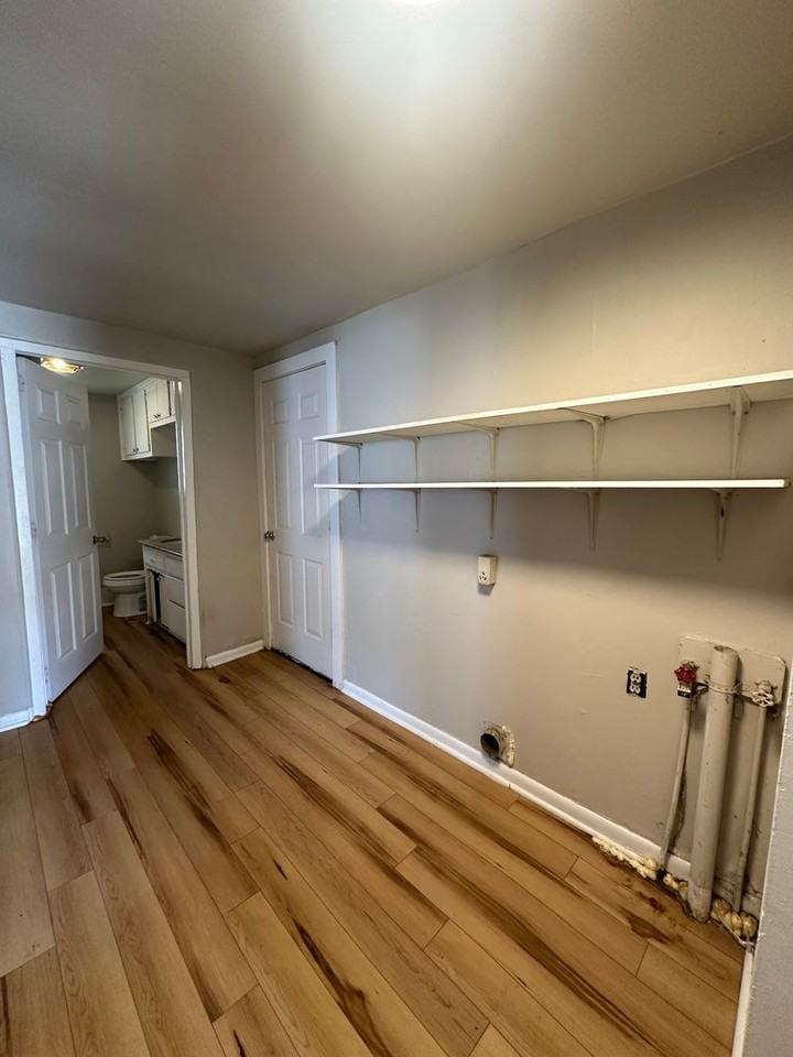 1923 S Q St - Photo 7 of 10