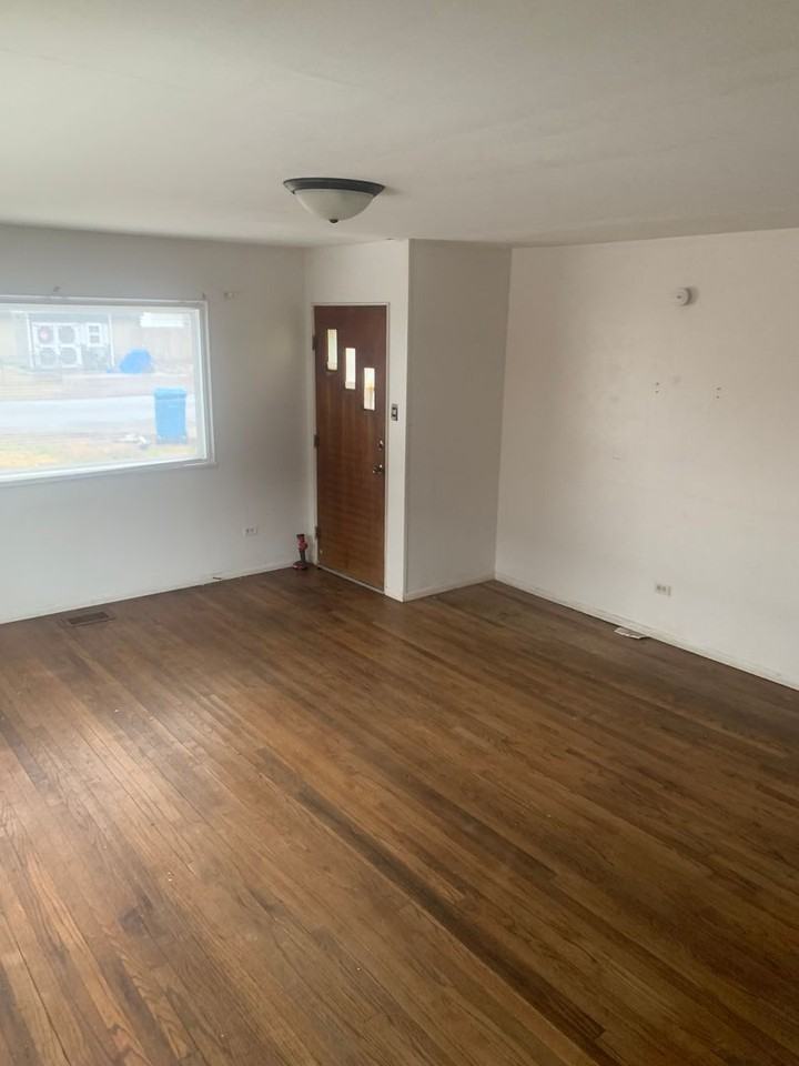 1218 E Lenox Ave - Photo 2 of 7