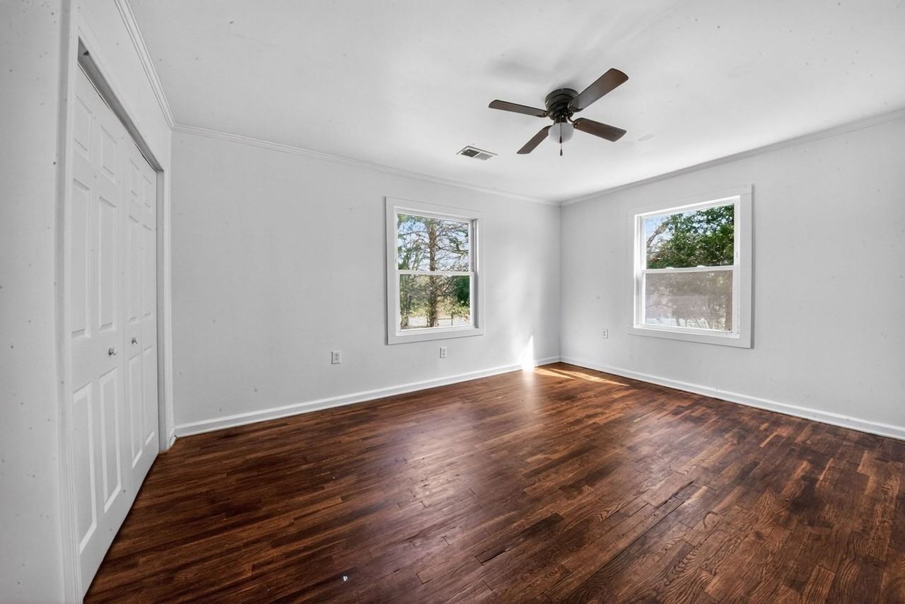 10208 Highway 13 S - Photo 2 of 28