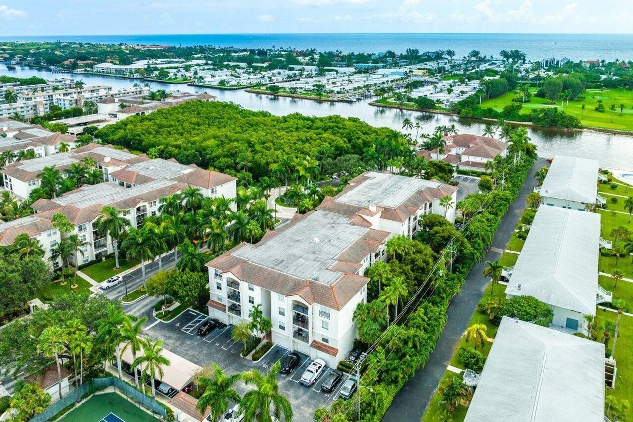 1302 Tuscany Way #1302 - Photo 4 of 49